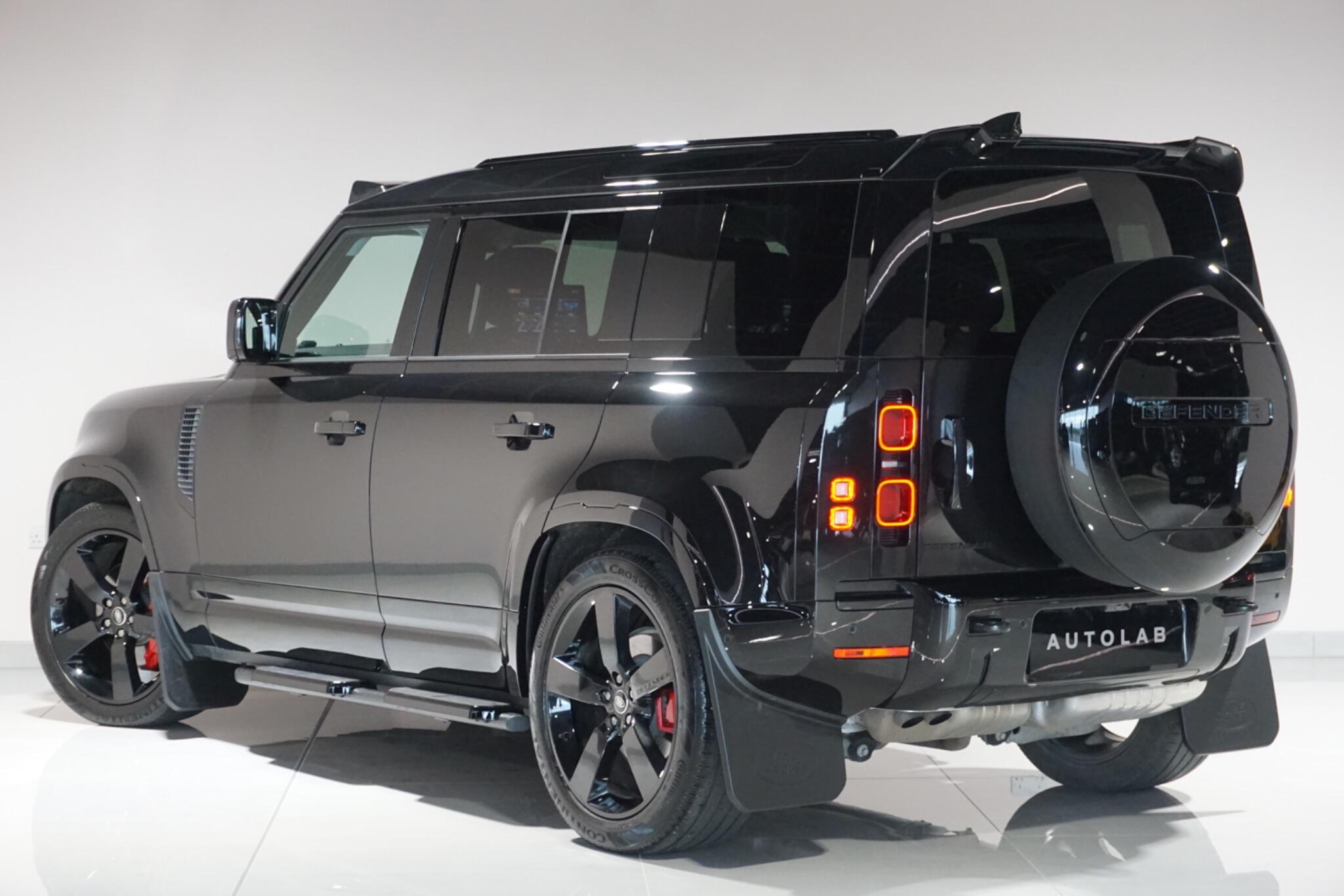 Land Rover Defender 110 3.0 D350 MHEV X-Dynamic HSE SUV 5dr Diesel Auto 4WD Euro 6 (s/s) (350 ps)